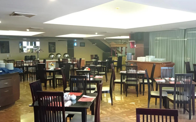 Grand Antares Hotel
