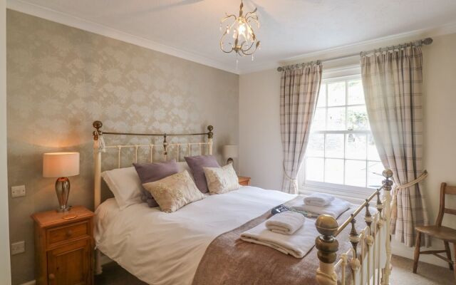 Olde Carpenters Cottage