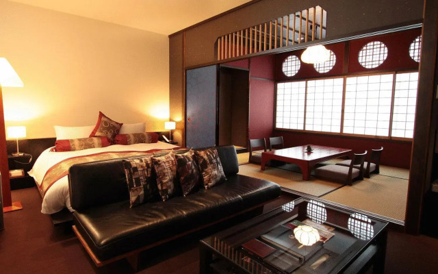 Kizashi The Suite