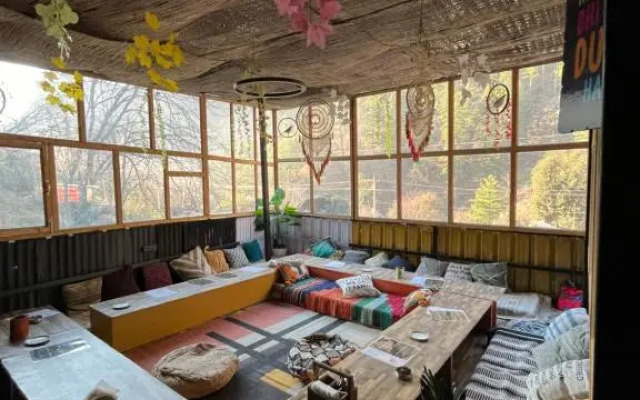 The Dreamcatcher room’s & cafe