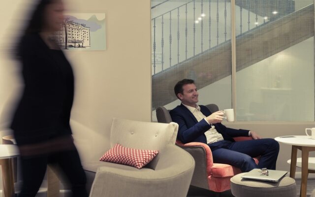 Mercure Nice Marche aux Fleurs