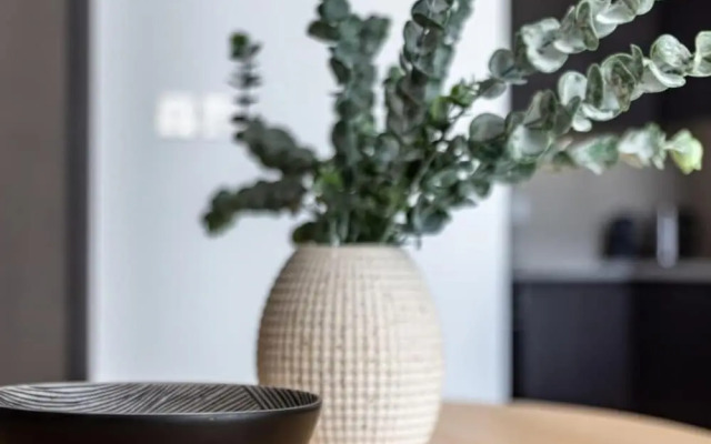 Silkhaus High Floor Connected to Zabeel Mall