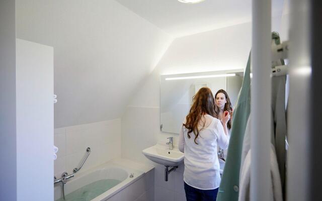 Villa With Sauna & Bubble Bath in Limburg