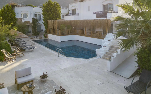 Costa Sariyaz