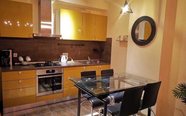 Sols M2 White Modern Apartments