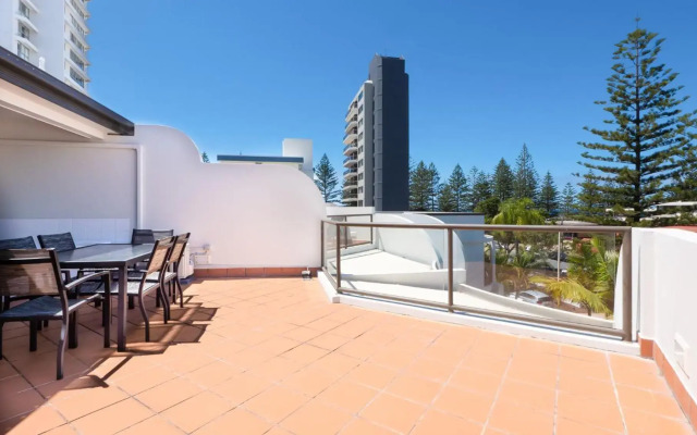 Burleigh on the Beach Holiday Apartments