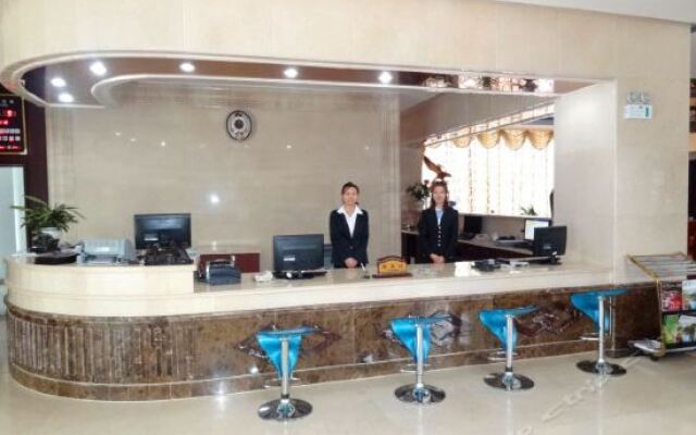 Kunshan Xinkaiyuan Hotel (Kunshan Railway Station)