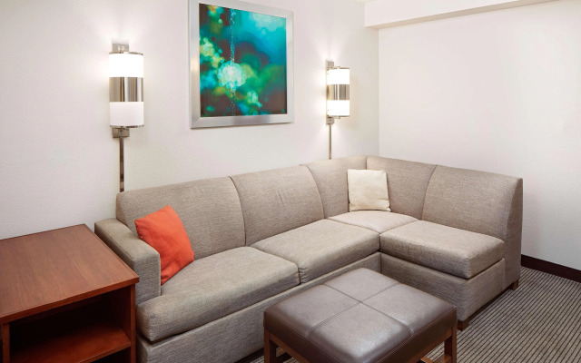 Hyatt Place Ontario / Rancho Cucamonga