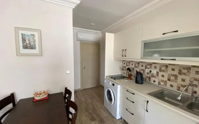 Diplomat Suites