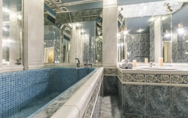 Stylish Apartment Close ot the Opera