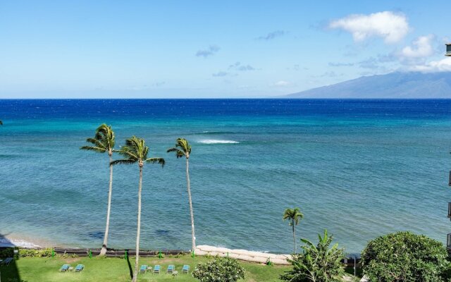 Royal Kahana 702 Studio Bedroom Condo by RedAwning