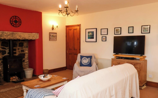 4 Cliff Cottages