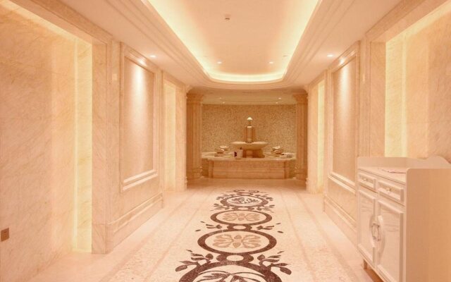 Lake Piedmont International Hotel