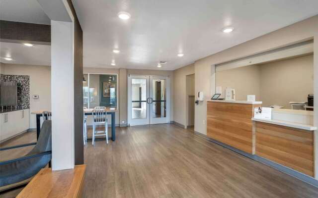 Extended Stay America Select Suites - Charlotte - Northlake