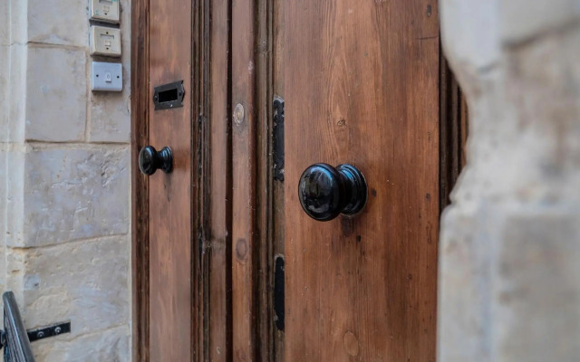 Valletta Main Street Apartment