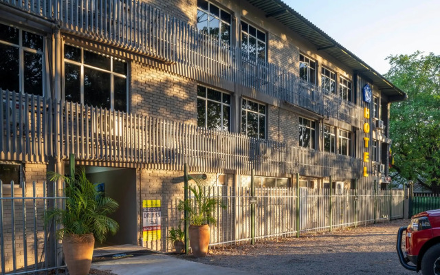 The N1 Hotel & Campsite Victoria Falls