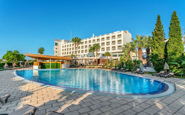 AP Maria Nova Lounge - Adults Friendly