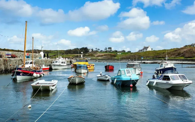 The Old Post Office 23 High Street