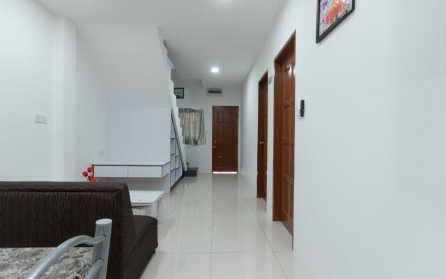 OYO 44011 Weng Bee Guest House