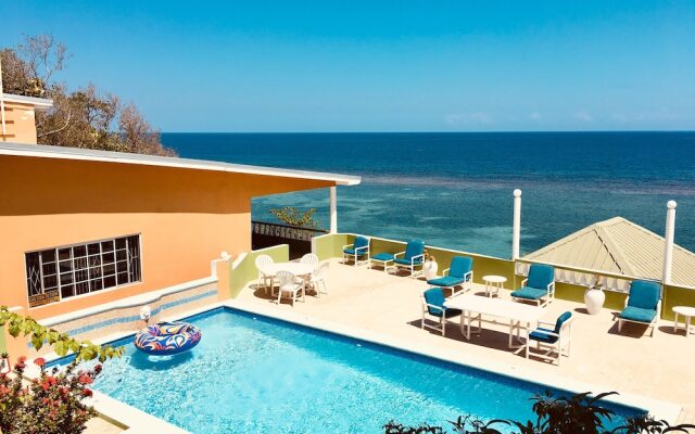 Pineapple Cove Resort