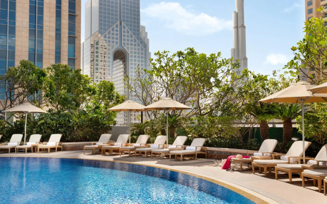 Shangri-La Residences and Apartments