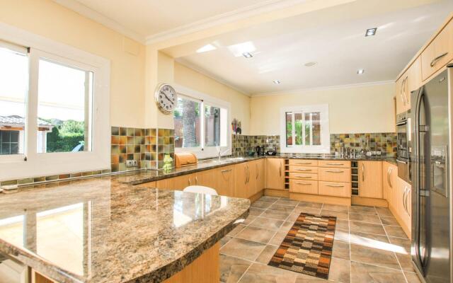 Villa in Alcudia With Swimming Pool