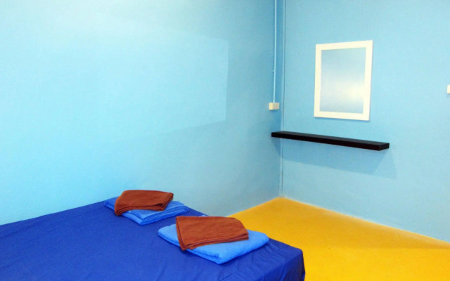 Treechart Hostel