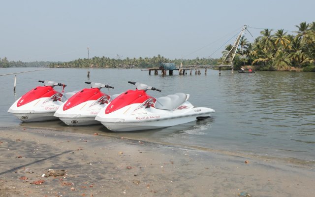 Regant Lake Palace