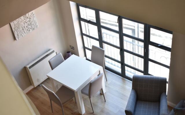 3 Bedroom Apartment In Temple Bar