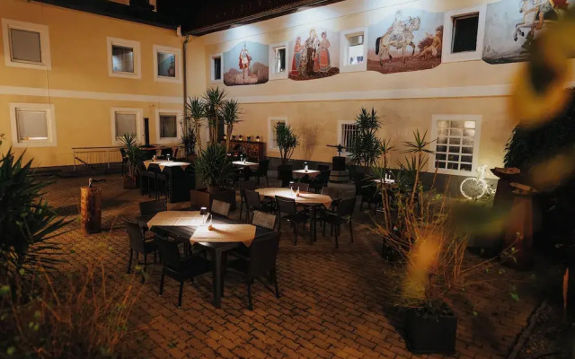 Hotel Leo