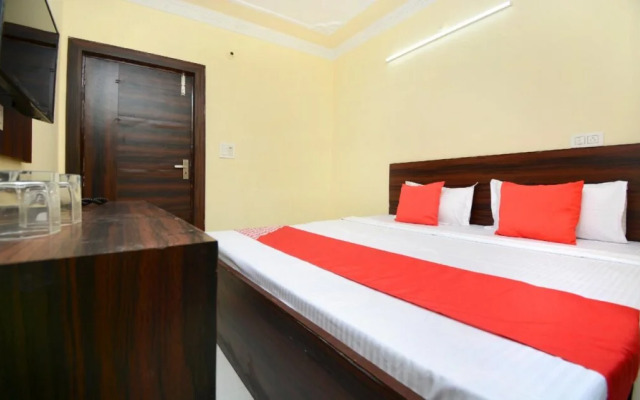 Ambay Guest House By OYO Rooms