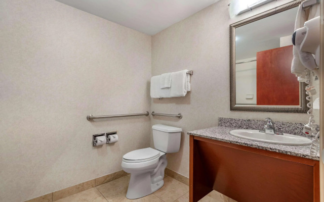 Econo Lodge Broken Arrow - Tulsa