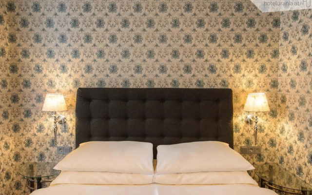 Hotel Urania