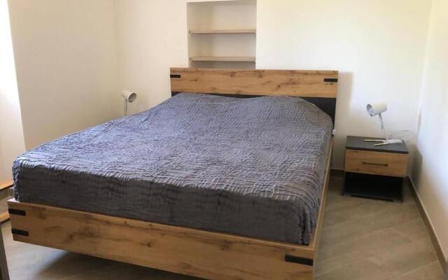 Maison de charme avec piscine couverte et 9000m2