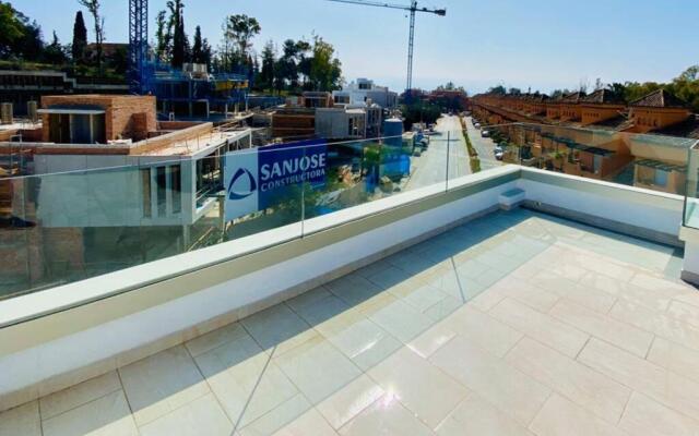 Amazing Exclusive House in Marbella Golden Mile