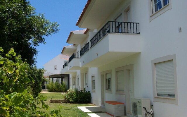Albufeira 2 Bedroom Apartment 5 min From Falesia Beach and Close to Center I