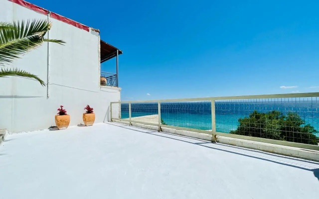Afitos Apartments & Studios