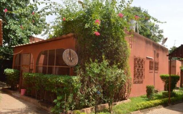 Villa Tenko in Ouagadougou, Burkina Faso from 26$, photos, reviews - zenhotels.com hotel front