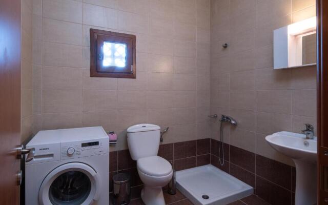 Thomai's apartment