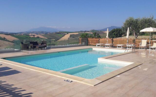 Villa with stunning views and private pool-Villa Matilde