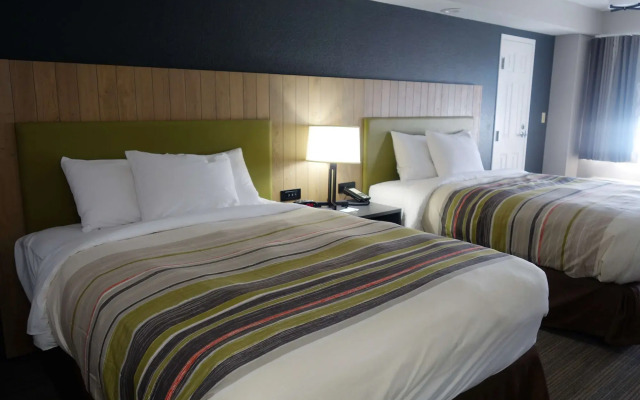 Country Inn & Suites by Radisson, Pigeon Forge South, TN