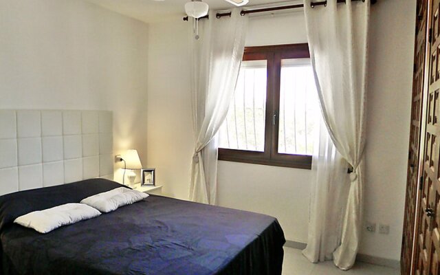 House Evelyne Calpe/Calp