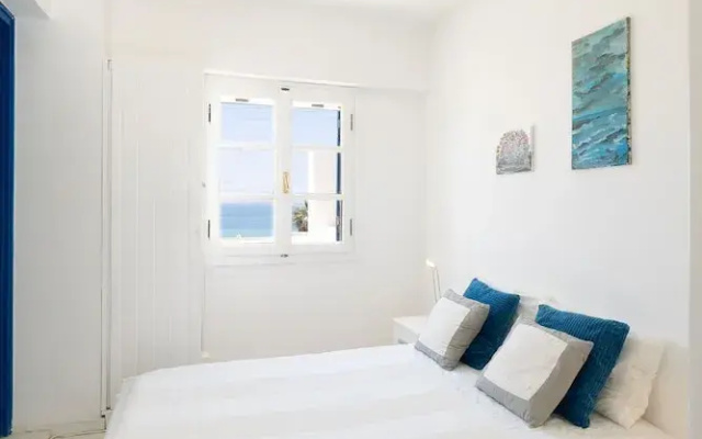 Beach House With Seaview