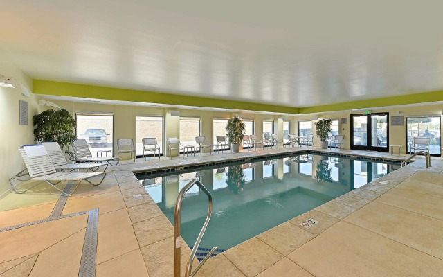 Fairfield Inn & Suites by Marriott Denver Aurora / Parker