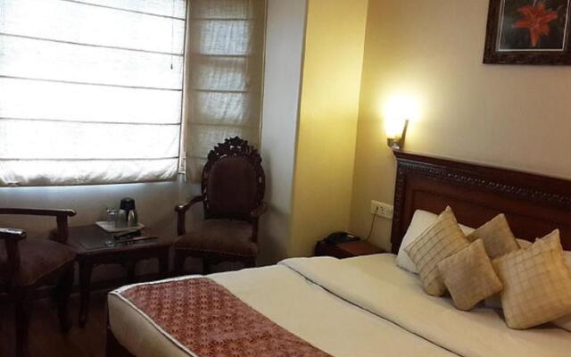 Wingait Inn - Hotel Near The Mall Road