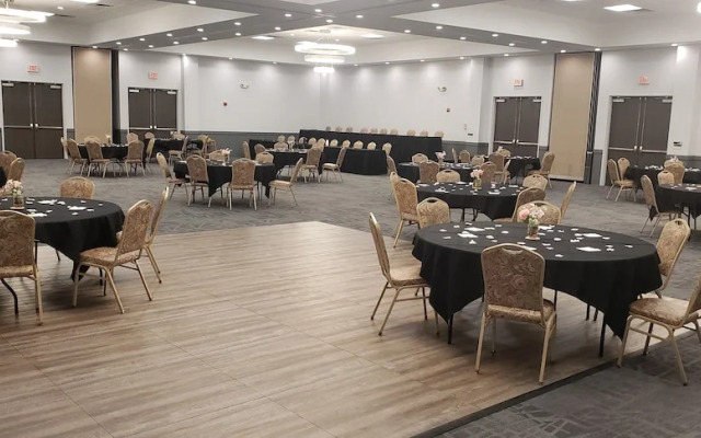 Americinn Mounds View