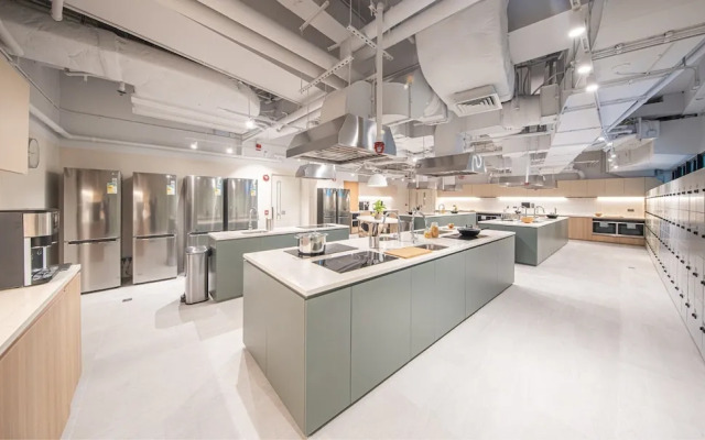 Weave Studios - Kowloon West
