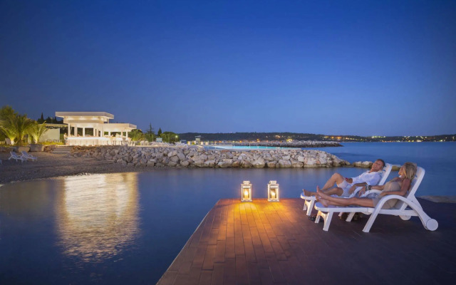 Holiday Homes Sirena Classic