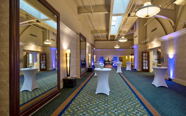Crowne Plaza Indianapolis-Dwtn-Union Stn by IHG