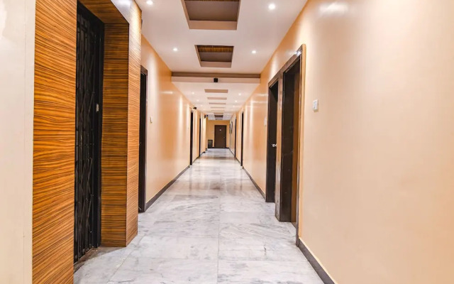 Fabhotel Shivani International